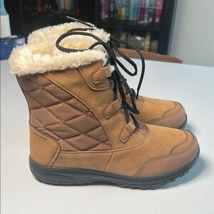 Columbia Women's Ice Maiden Shorty